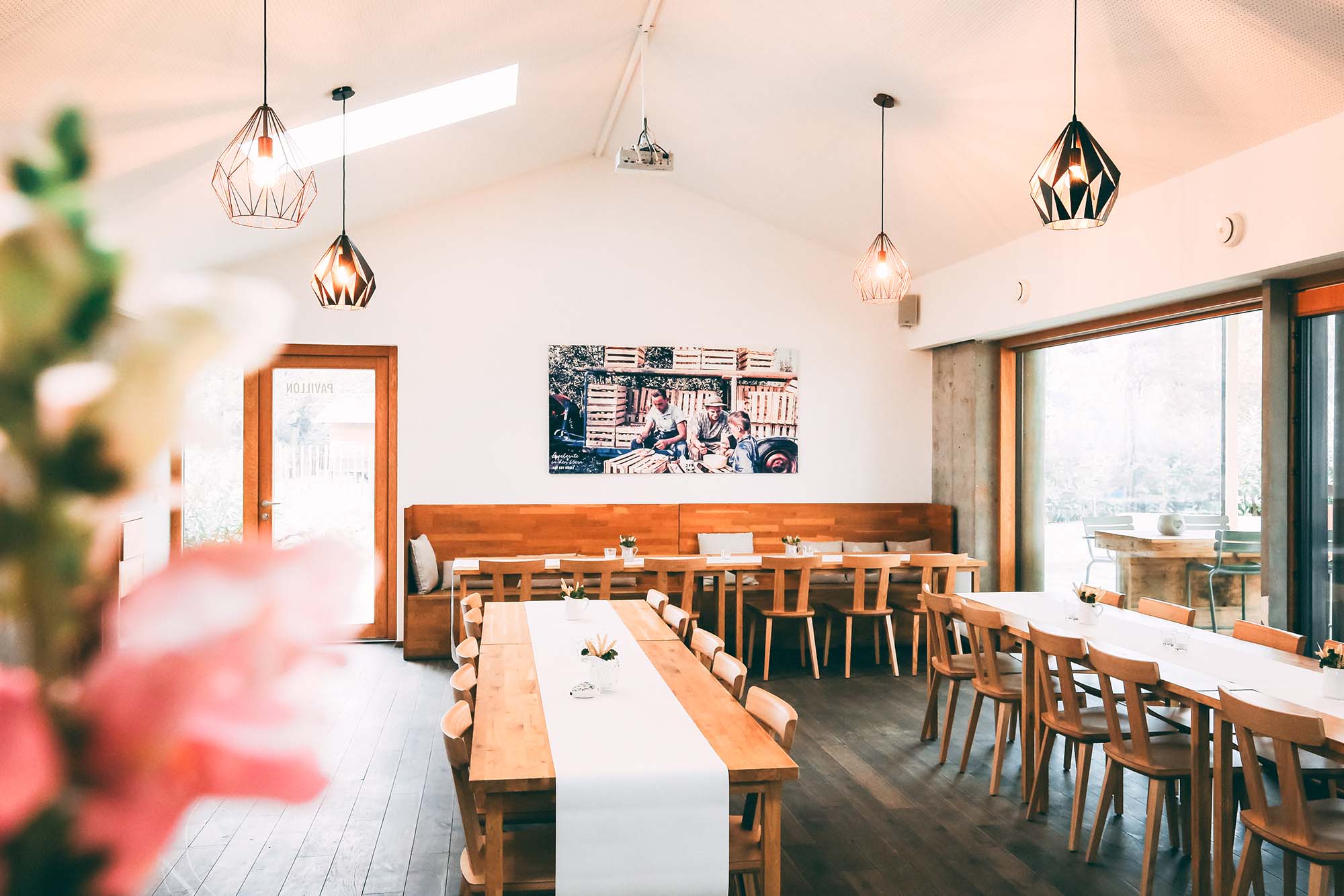 Afbeelding: zaal Brunnen – evenementenlocatie op Gut Hügle | bruiloften en feesten aan de Bodensee