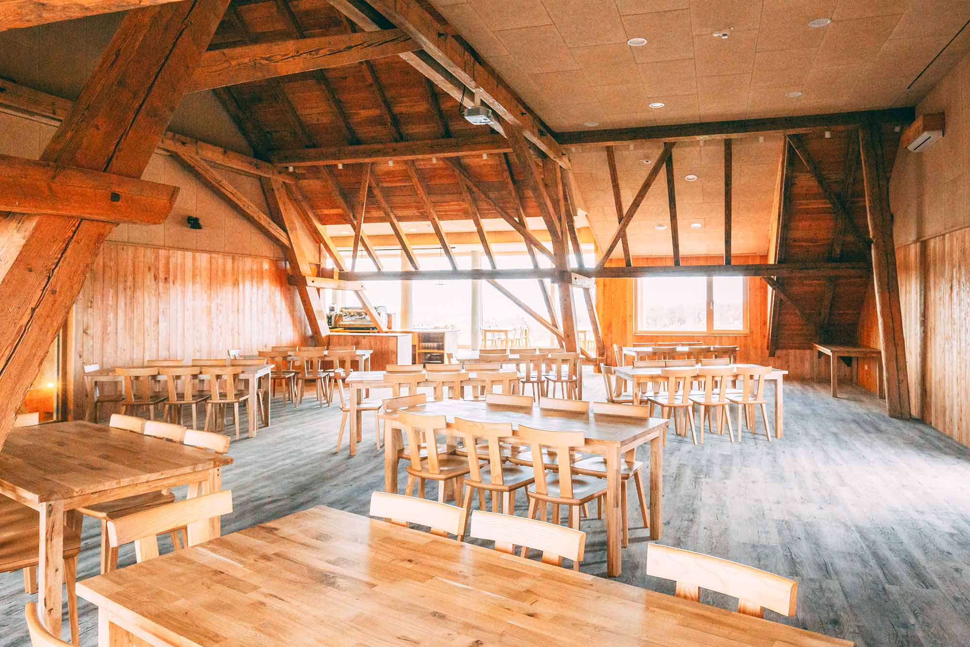 Afbeelding: zaal Heustock – evenementenlocatie op Gut Hügle | bruiloften en feesten aan de Bodensee