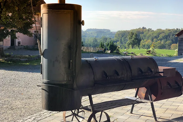 Afbeelding: grillbuffet op Gut Hügle in Ravensburg aan de Bodensee